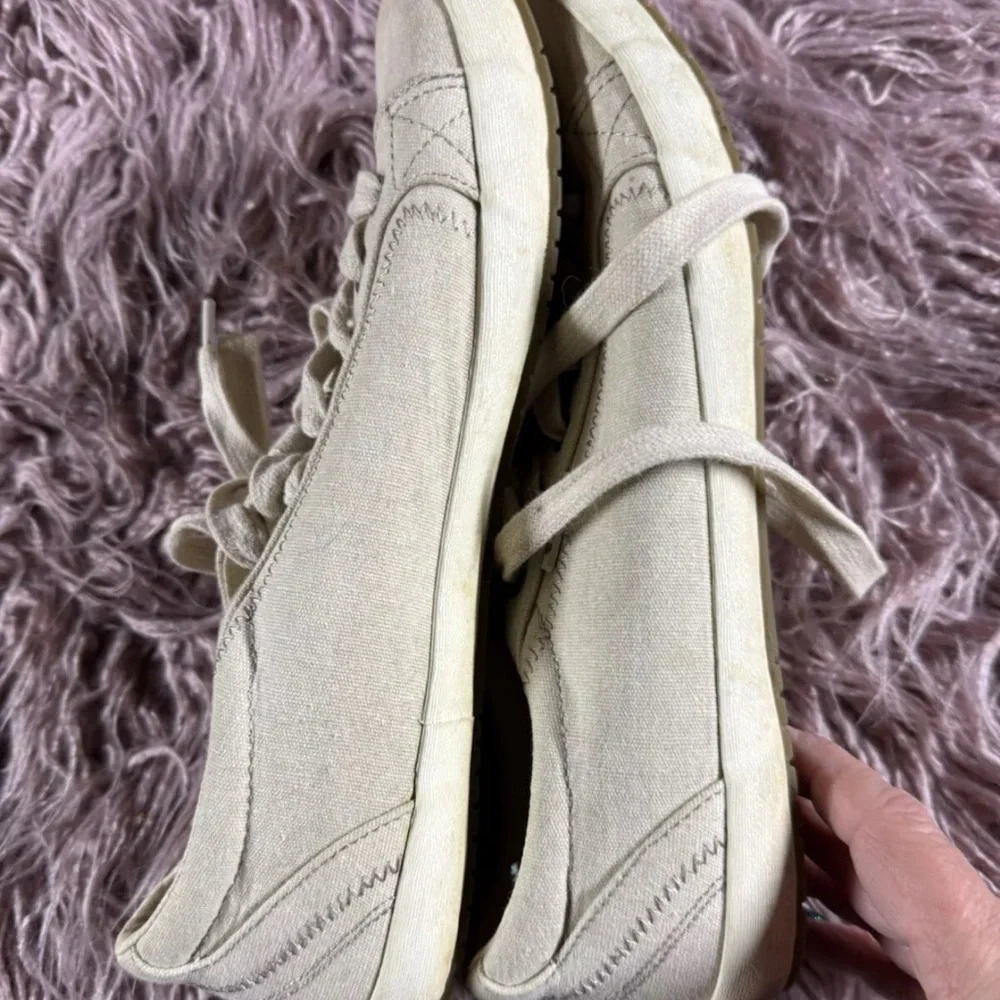 Taos Casual Canvas Sneakers - Cream